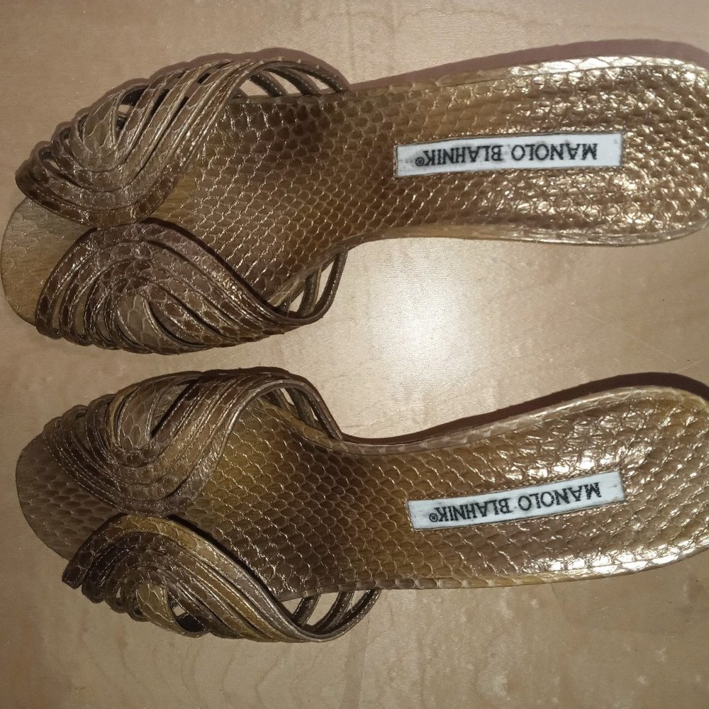 MANOLO BLAHNIK BRAND NEW SNAKE Slide Kitten Heels Sandals 37.5